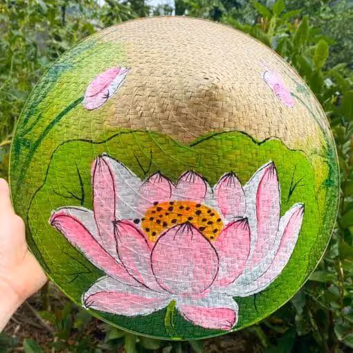 Nón cỏ bàng họa tiết Sen hồng
