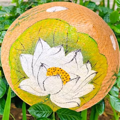 Nón cỏ bàng họa tiết Sen trắng