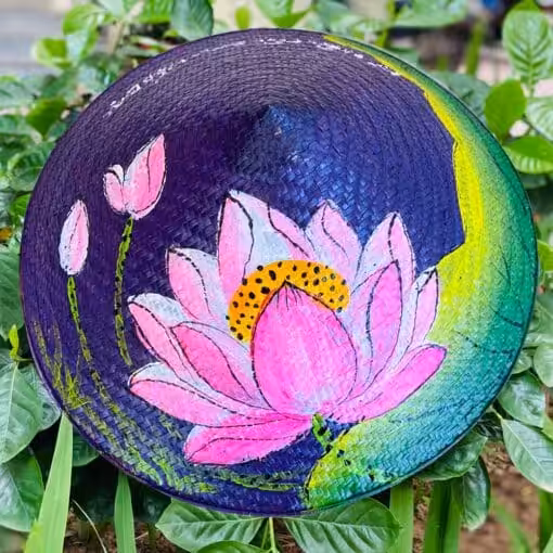 Nón cỏ bàng tím họa tiết Sen hồng