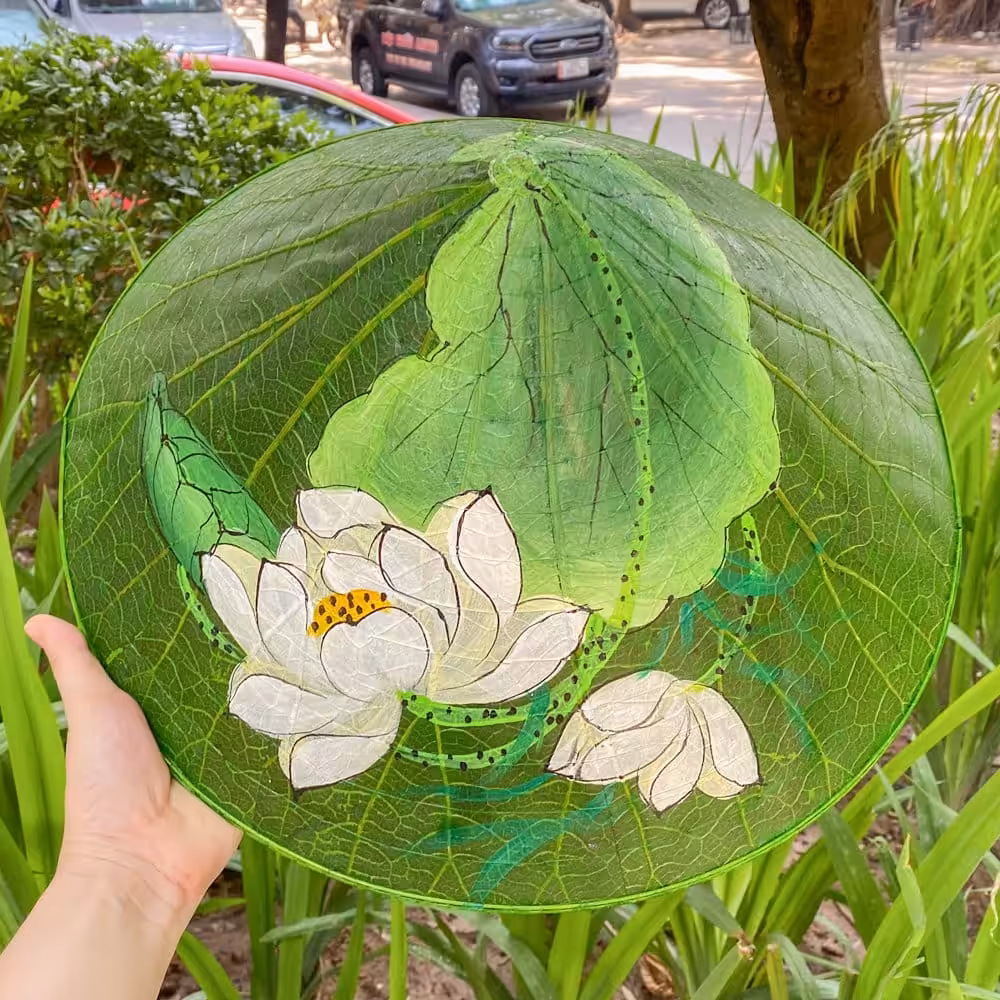 Nón lá sen Huế họa tiết sen trắng – Mẫu 03 2 Nón lá Sen Huế họa tiết Sen trắng