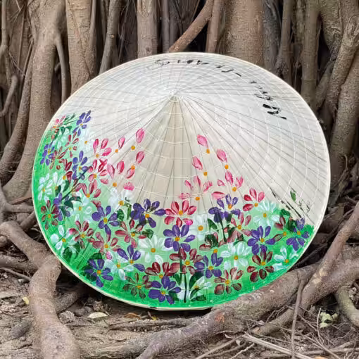 Nón lá huế họa tiết cô gái nền vàng vẽ tay