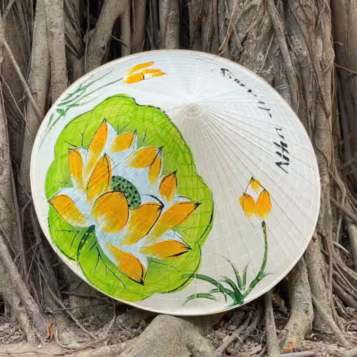 Nón lá huế họa tiết cô gái nền vàng vẽ tay