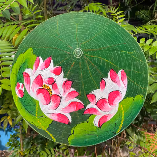 Nón lá sen huế vẽ tay sen tím 02