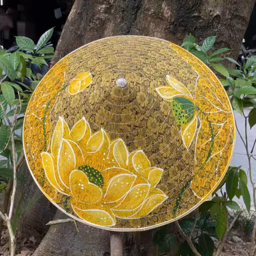 Nón lụa Huế tím họa tiết sen hồng rực rỡ